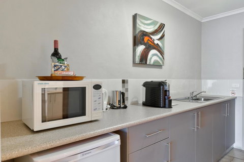 Hume Country Motor Inn - Holiday Adelaide 36