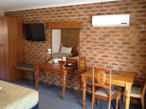 Hume Country Motor Inn - Holiday Adelaide 19