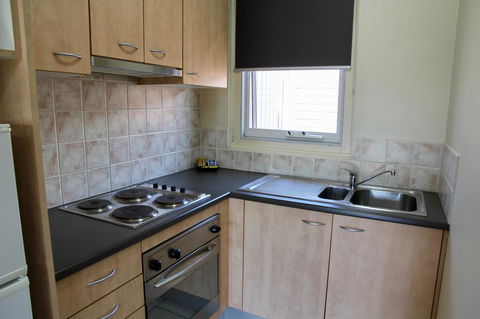Tumut Apartments - Holiday Adelaide 7