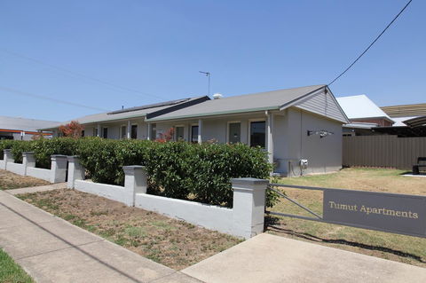 Tumut Apartments - Holiday Adelaide 14