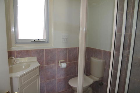 Tumut Apartments - Holiday Adelaide 11