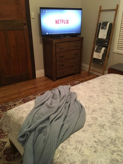 Caledonia Cottage - Holiday Adelaide 22