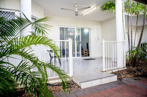 Nightcliff Foreshore Getaway - McKay Gardens - Holiday Adelaide 5