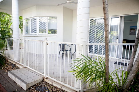 Nightcliff Foreshore Getaway - McKay Gardens - Holiday Adelaide 4