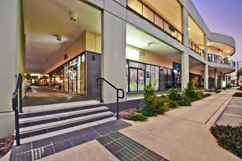 Nomikis\'On The Avenue - Holiday Adelaide 8