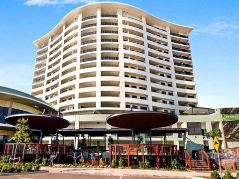 Nomikis\'On The Avenue - Holiday Adelaide 16