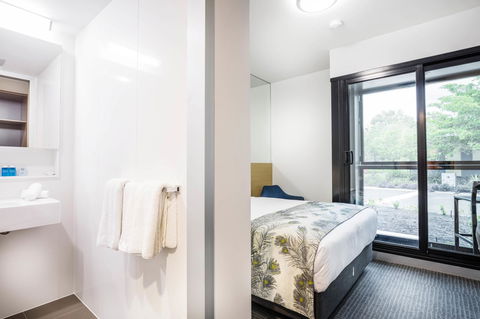 Mercure Darwin Airport Resort - Holiday Adelaide 10