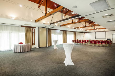 Mercure Darwin Airport Resort - Holiday Adelaide 37