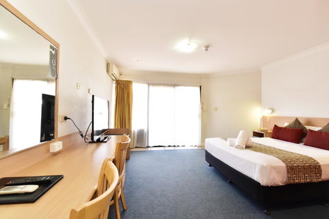 Diplomat Hotel Alice Springs - Holiday Adelaide 23