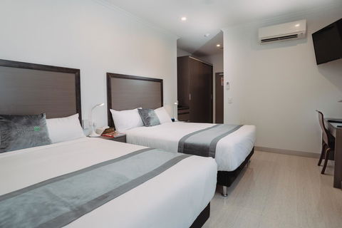 Darwin City Hotel - Holiday Adelaide 22