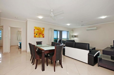 Argus Apartments Darwin - Holiday Adelaide 4