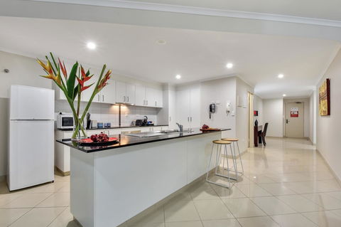 Argus Apartments Darwin - Holiday Adelaide 10