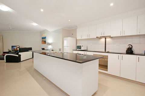 Argus Apartments Darwin - Holiday Adelaide 1