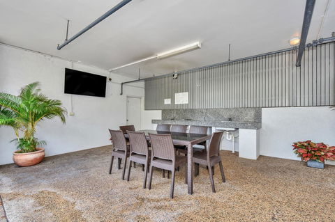 Argus Apartments Darwin - Holiday Adelaide 21