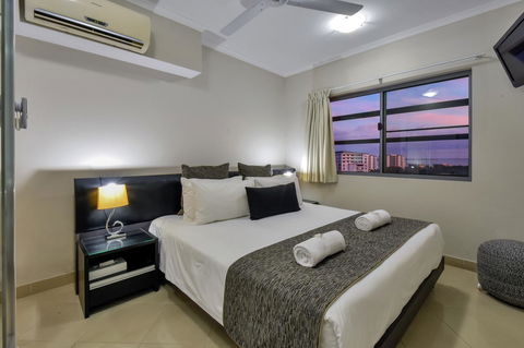 Argus Apartments Darwin - Holiday Adelaide 39
