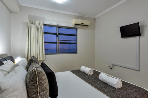 Argus Apartments Darwin - Holiday Adelaide 36