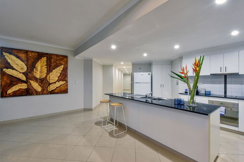 Argus Apartments Darwin - Holiday Adelaide 30