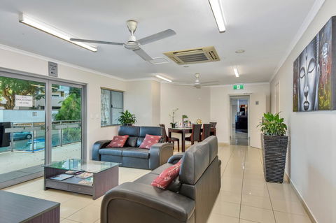 Argus Apartments Darwin - Holiday Adelaide 18