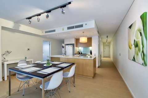 Astra Apartments Darwin - Holiday Adelaide 3