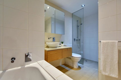 Astra Apartments Darwin - Holiday Adelaide 5