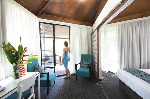 Palms City Resort - Holiday Adelaide 0