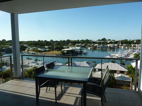 Cullen Bay Resorts - Holiday Adelaide 20
