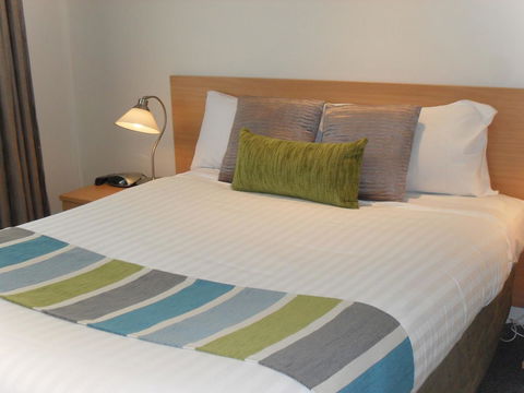 Beaches Serviced Apartments - Holiday Adelaide 8