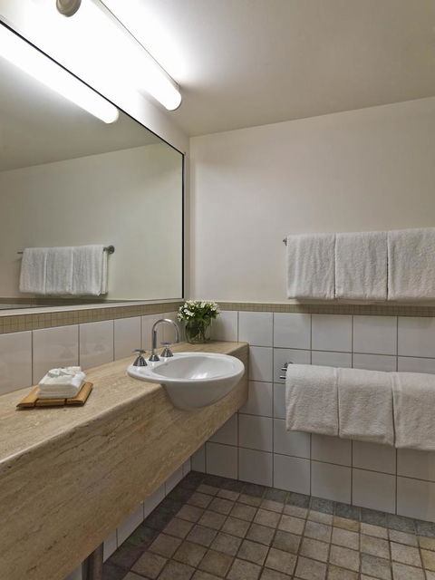 Travelodge Resort Darwin - Holiday Adelaide 15