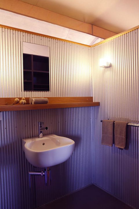 Wildman Wilderness Lodge - Holiday Adelaide 11