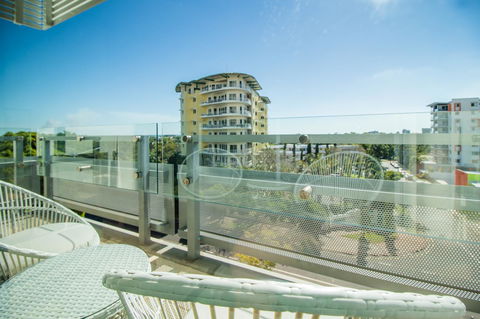ZEN BY THE WATER - Esplanade Darwin Retreat - Holiday Adelaide 34