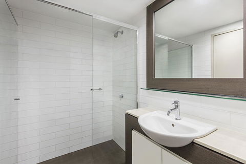 Adina Apartment Hotel Darwin Waterfront - Holiday Adelaide 1