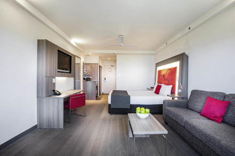 Novotel Darwin CBD - Holiday Adelaide 9