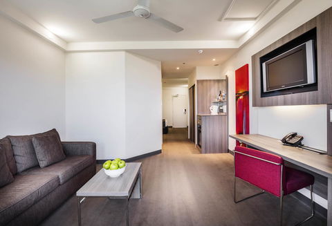 Novotel Darwin CBD - Holiday Adelaide 15