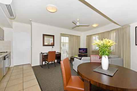 Metro Advance Apartments & Hotel - Holiday Adelaide 16