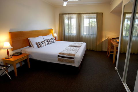 Metro Advance Apartments & Hotel - Holiday Adelaide 8
