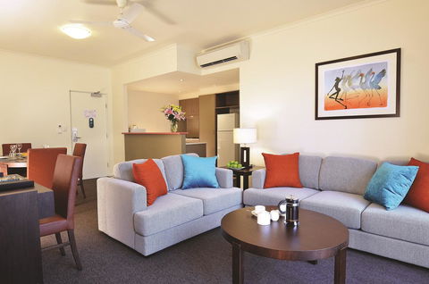 Metro Advance Apartments & Hotel - Holiday Adelaide 2