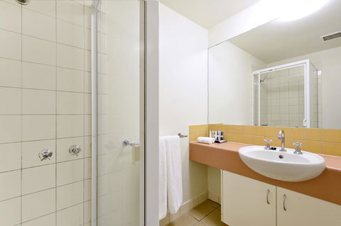 Metro Advance Apartments & Hotel - Holiday Adelaide 10