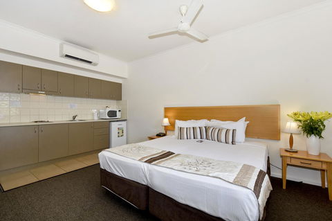 Metro Advance Apartments & Hotel - Holiday Adelaide 15