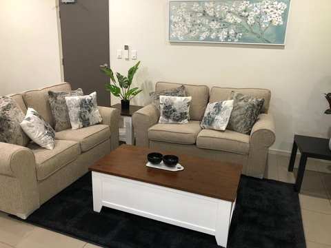 Darwin-Ocean Views, Tropical Getaway, Pool & Aircon - Holiday Adelaide 5