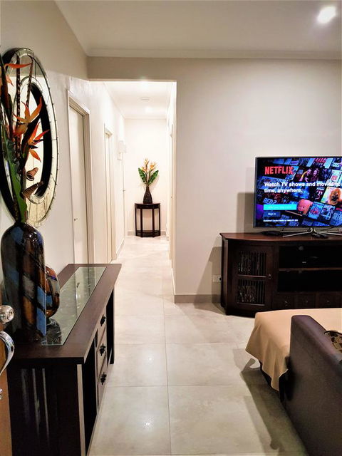 Darwin Beach Escape Holiday Home - Holiday Adelaide 5