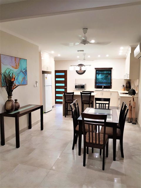 Darwin Beach Escape Holiday Home - Holiday Adelaide 4