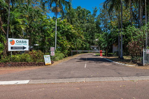 Oasis Tourist Park - Holiday Adelaide 1