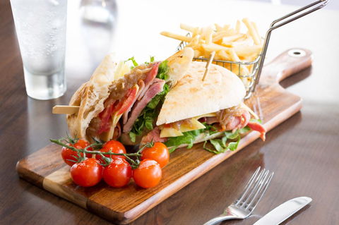 The Smith Hotel Darwin - Holiday Adelaide 9