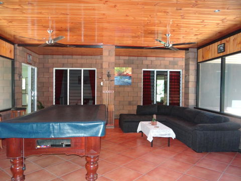 DARWIN'S SHADY ACRES RETREAT - Holiday Adelaide 17