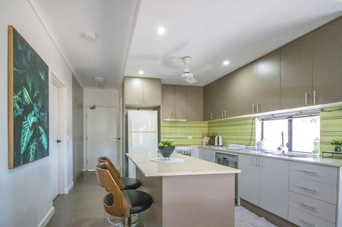 ZEN QUEST - The NOMADS PAD Near Nightcliff Markets & Sunset Foreshore - Holiday Adelaide 27