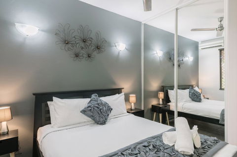 CitySide Apartment - 2 Bedroom With Private Courtyard - Holiday Adelaide 15