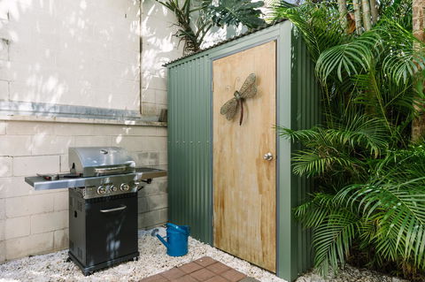 CitySide Apartment - 2 Bedroom With Private Courtyard - Holiday Adelaide 12