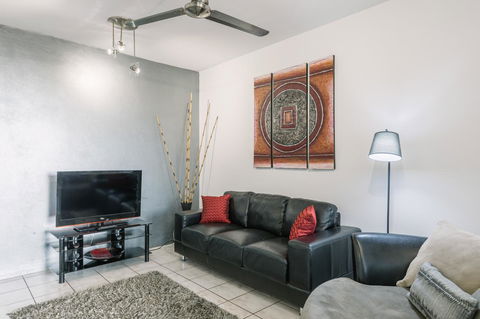 CitySide Apartment - 2 Bedroom With Private Courtyard - Holiday Adelaide 1