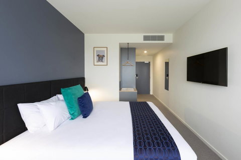 Mantra MacArthur Hotel - Holiday Adelaide 16