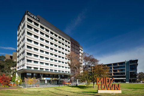Mantra MacArthur Hotel - Holiday Adelaide 1